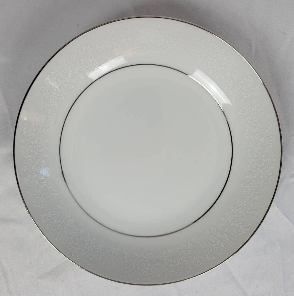Crown Victoria Lovelace 5.5" China Bowl